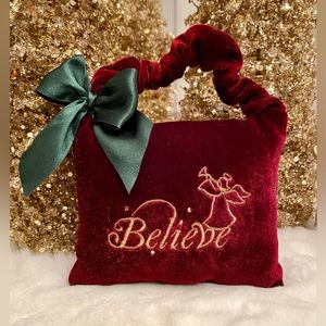 Velvet “Believe” Pillow Door Hanger ✨EUC✨